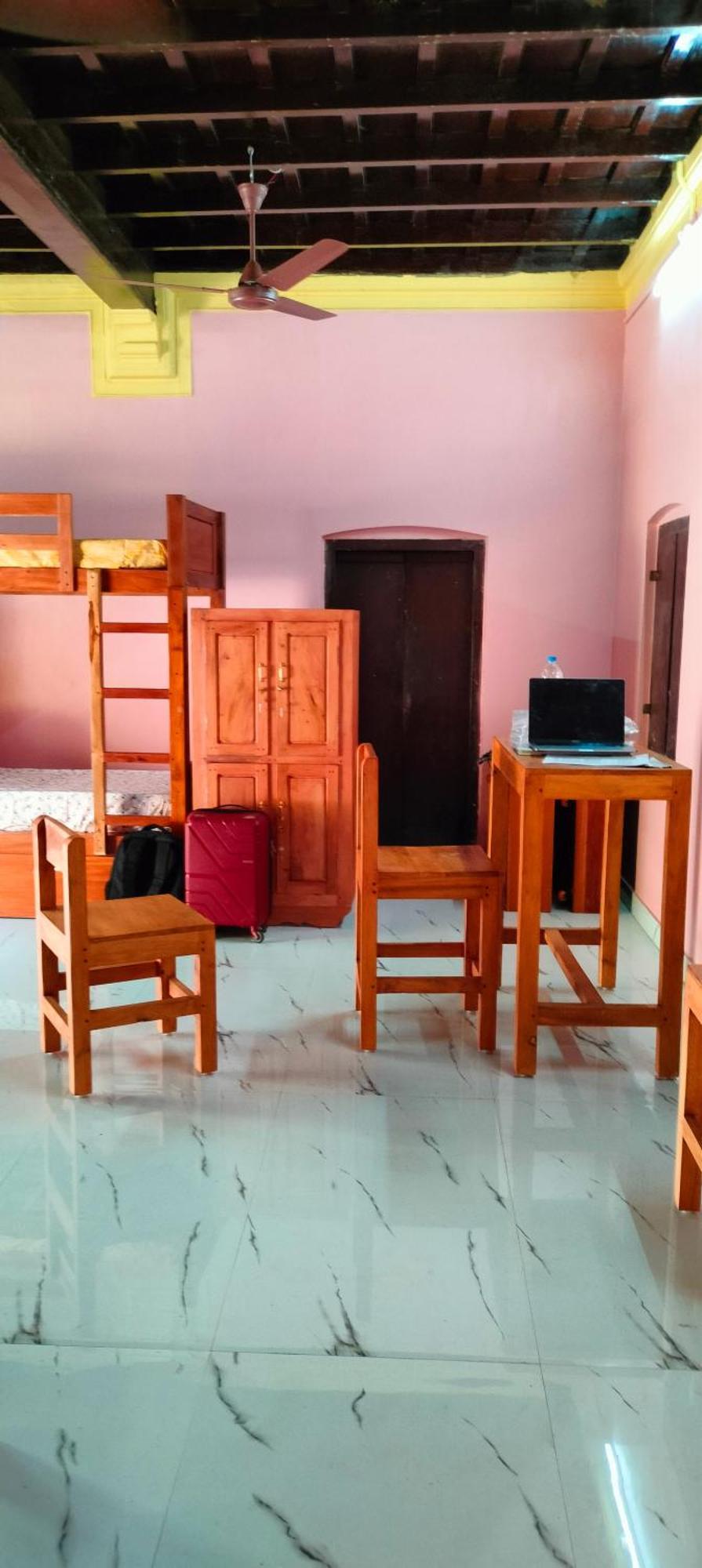 Hostel Gandhi Thiruvananthapuram Екстериор снимка